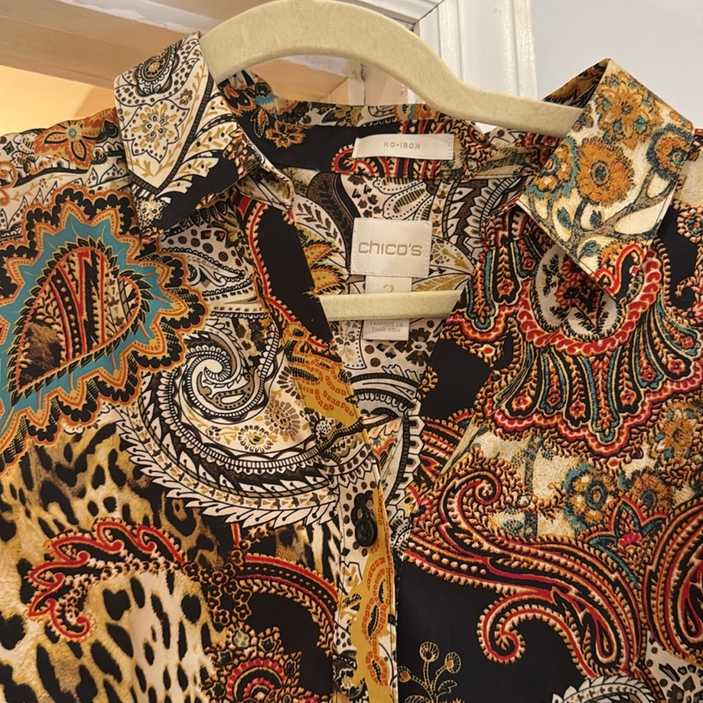 Multi pattern Chicos long sleeve shirt Size 2 like new!